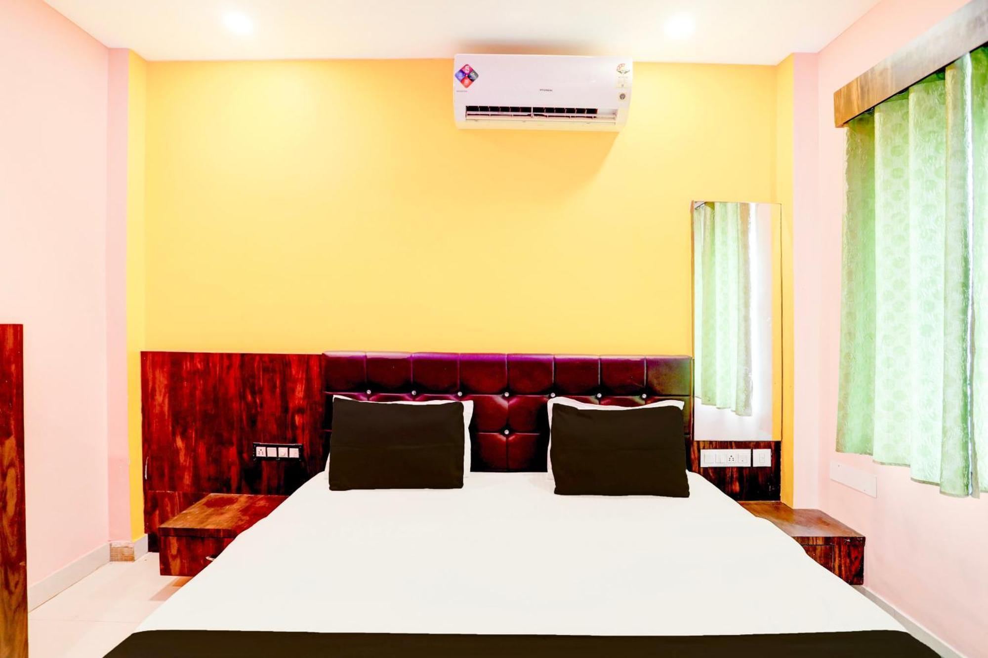 Hotel O Jagdish Palace Puri Buitenkant foto