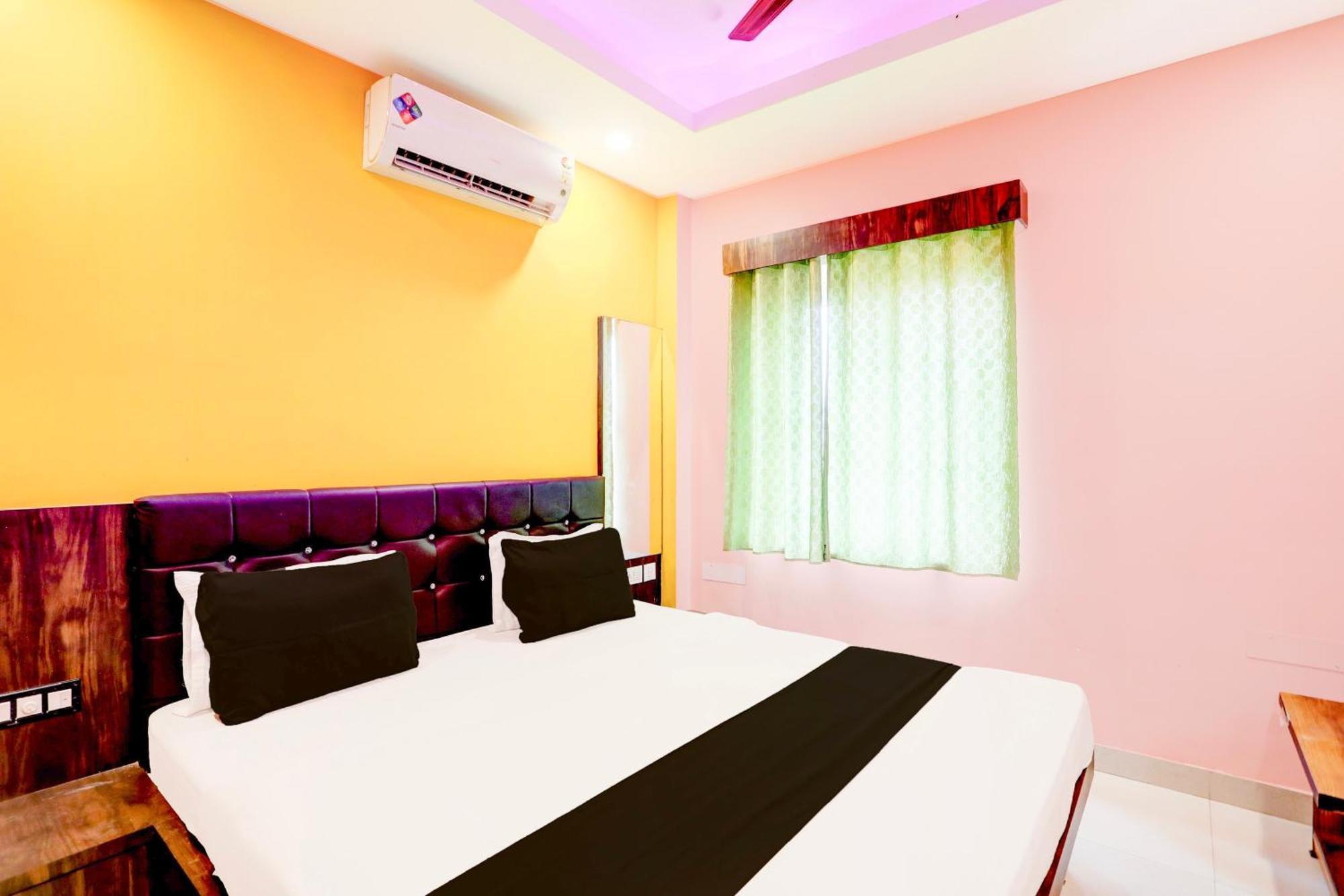 Hotel O Jagdish Palace Puri Buitenkant foto