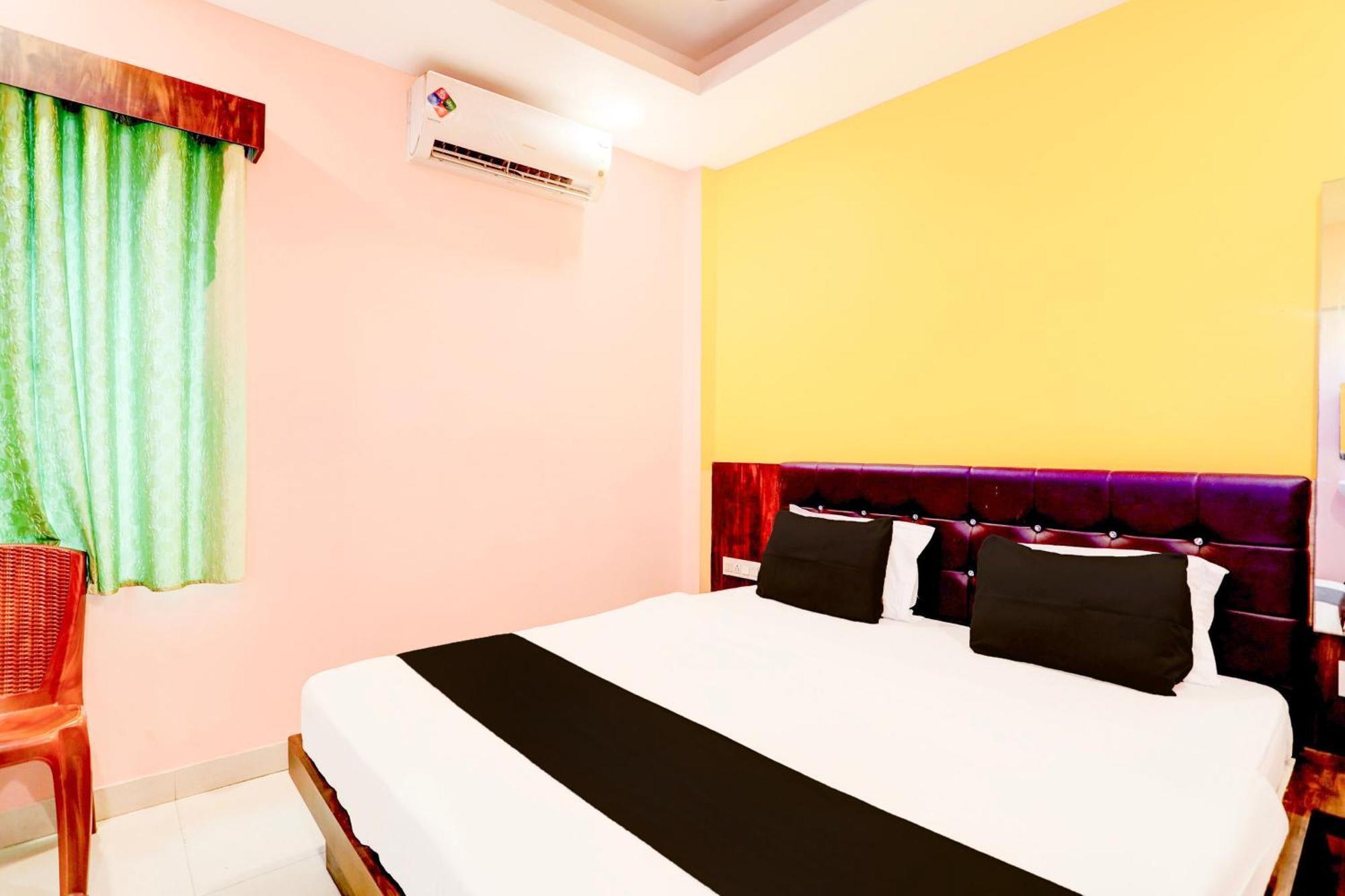 Hotel O Jagdish Palace Puri Buitenkant foto